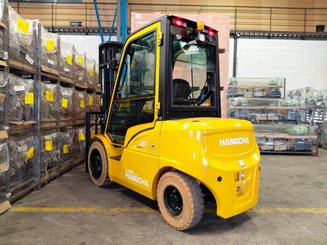 Four wheel front forklift Hangcha XE30i ( CPD30-XEY2HA-SI )