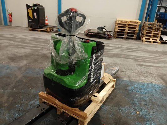 Electric pallet truck Hangcha CBD20-XT1-SI - 1