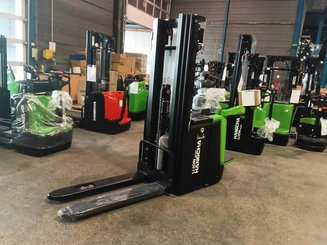 Stacker truck with folding platform Hangcha CDD16-XT1S-SiL