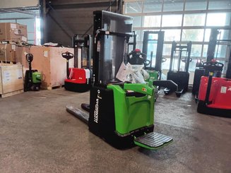 Stacker truck with folding platform Hangcha CDD16-XT1S-SiL