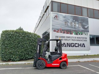 Four wheel front forklift Hangcha XF25D-2 (CPCD25-X2H7F1)