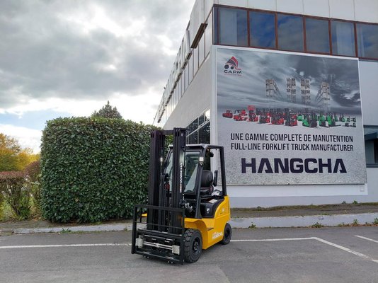 Four wheel front forklift Hangcha XE18i (CPD18-XEY2HA-SI)  - 1