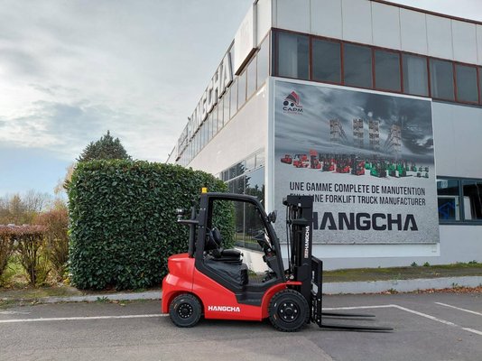 Four wheel front forklift Hangcha XF25D-2 (CPCD25-X2H7F1) - 1