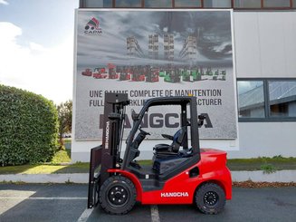 Four wheel front forklift Hangcha XF30D-2