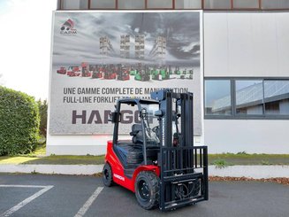 Four wheel front forklift Hangcha XF30D-2
