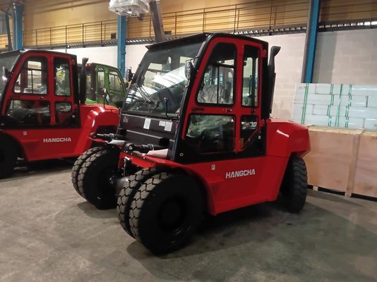 Four wheel front forklift Hangcha XF70D - 1