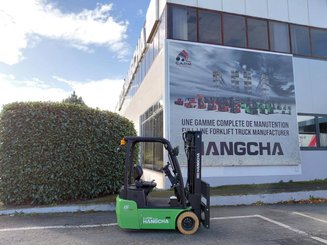 Three wheel front forklift Hangcha X3W15i (CPDS15-XD4-SI)