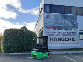 Three wheel front forklift Hangcha X3W15i (CPDS15-XD4-SI)