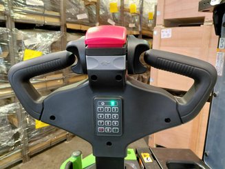 Stacker truck with folding platform Hangcha CDD16-XT1S-SiL