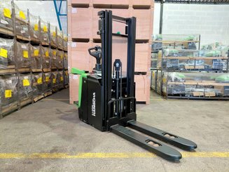 Stacker truck with folding platform Hangcha CDD16-XT1S-SiL