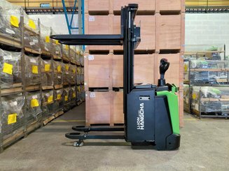 Stacker truck with folding platform Hangcha CDD16-XT1S-SiL