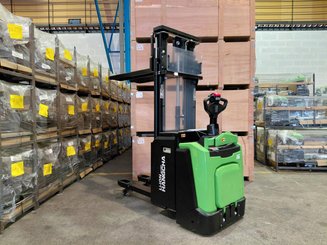 Stacker truck with folding platform Hangcha CDD16-XT1S-SiL