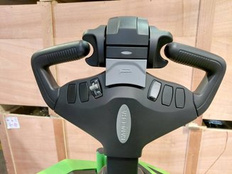 Stacker truck with folding platform Hangcha CDD16-XT1S-SiL