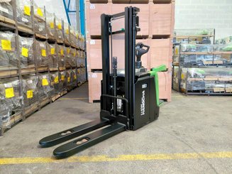 Stacker truck with folding platform Hangcha CDD16-XT1S-SiL