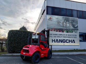 All-terrain forklift Hangcha TT30-4 (CPCD30-XW98C-RT4)