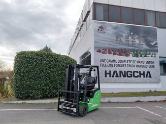 Three wheel front forklift Hangcha XC3-15i (CPDS15-XCY2G-SI)