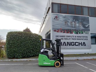 Three wheel front forklift Hangcha XC3-18i