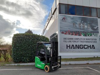 Three wheel front forklift Hangcha XC3-18i