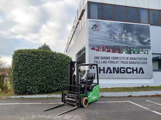 Three wheel front forklift Hangcha XC3-20i (CPDS20-XCY2G-SI)