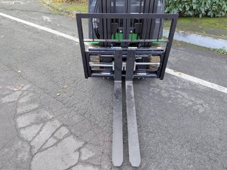 Three wheel front forklift Hangcha XC3-20i (CPDS20-XCY2G-SI)