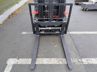 Diesel forklift Hangcha CPCD25-X2H7F1 - 3