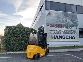 Four wheel front forklift Hangcha XE20Ci ( CPD20-XEXY2HA-SI )