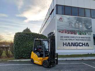 Four wheel front forklift Hangcha XE20Ci ( CPD20-XEXY2HA-SI )
