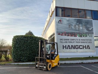 Four wheel front forklift Hangcha XE20Ci - 1