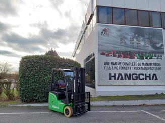 Three wheel front forklift Hangcha XC3-15i (CPDS15-XCY2G-SI) - 1