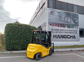 Four wheel front forklift Hangcha XE25i ( CPD25-XEY2HA-SI )