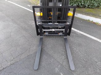 Four wheel front forklift Hangcha XE25i ( CPD25-XEY2HA-SI )