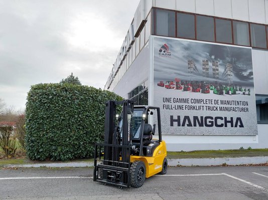 Four wheel front forklift Hangcha XE25i ( CPD25-XEY2HA-SI ) - 1