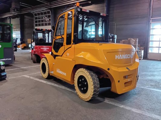 Four wheel front forklift Hangcha XE70i (CPD70-XEY2-SI)  - 1