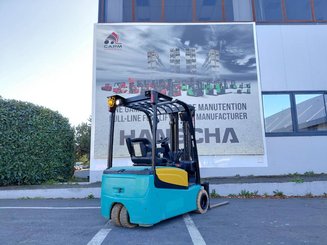 Three wheel front forklift Yale ERP18VTL