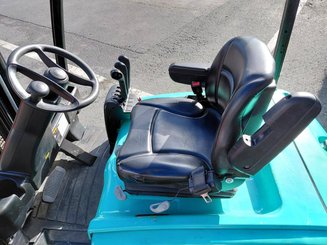 Three wheel front forklift Yale ERP18VTL