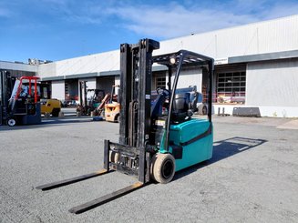Three wheel front forklift Yale ERP18VTL