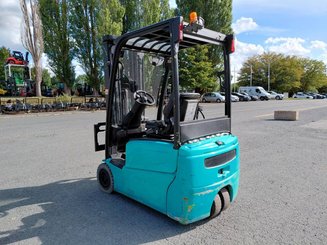 Three wheel front forklift Hyster J160XNT