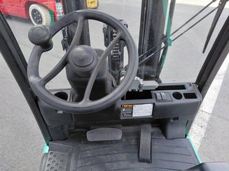 Three wheel front forklift Hyster J160XNT