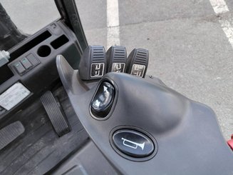 Three wheel front forklift Hyster J160XNT