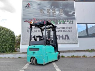 Three wheel front forklift Hyster J160XNT