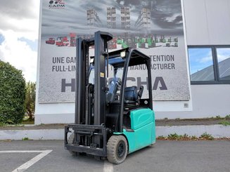 Three wheel front forklift Hyster J160XNT