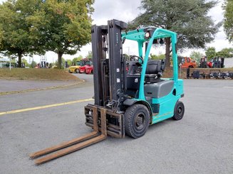 Four wheel front forklift Yale GDP25VX