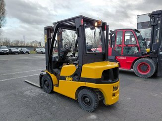Four wheel front forklift Yale GDP25VX