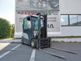 Four wheel front forklift Yale ERP30VL