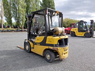 Four wheel front forklift Yale GLP25VX
