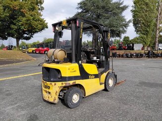 Four wheel front forklift Yale GLP25VX