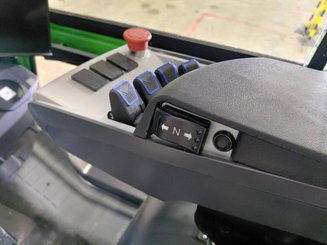 Four wheel front forklift Hangcha XC50i - 10