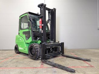 Four wheel front forklift Hangcha XC50i - 1