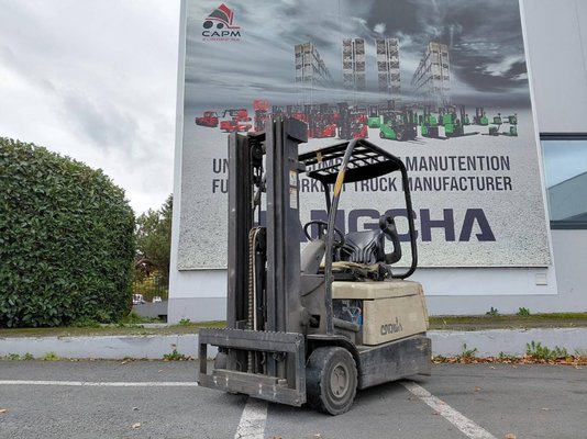 Three wheel front forklift Crown SC30-16 - 1