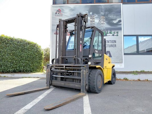 Four wheel front forklift Yale GDP60VX - 1
